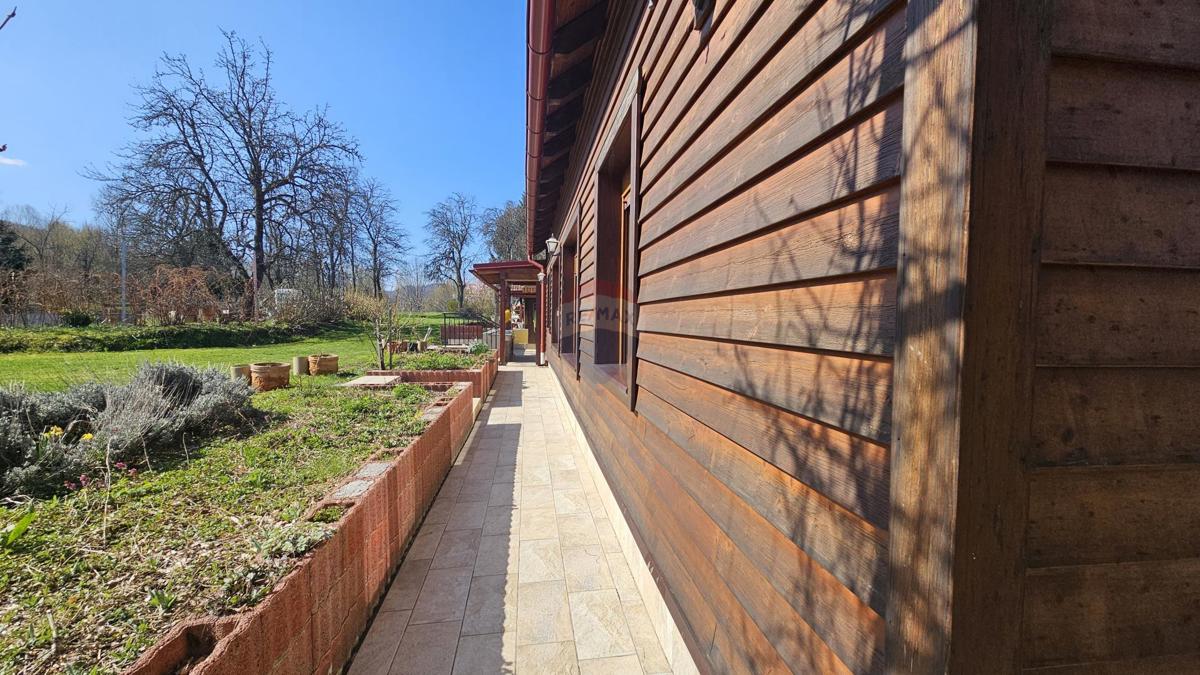 Hiša Brod Moravice, 340m2