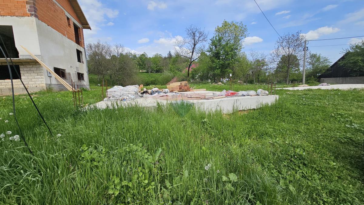 Stavbno zemljišče Severin na Kupi, Vrbovsko, 400m2