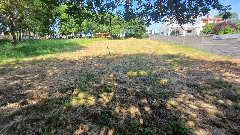 Stavbno zemljišče Medulin, 1.058m2