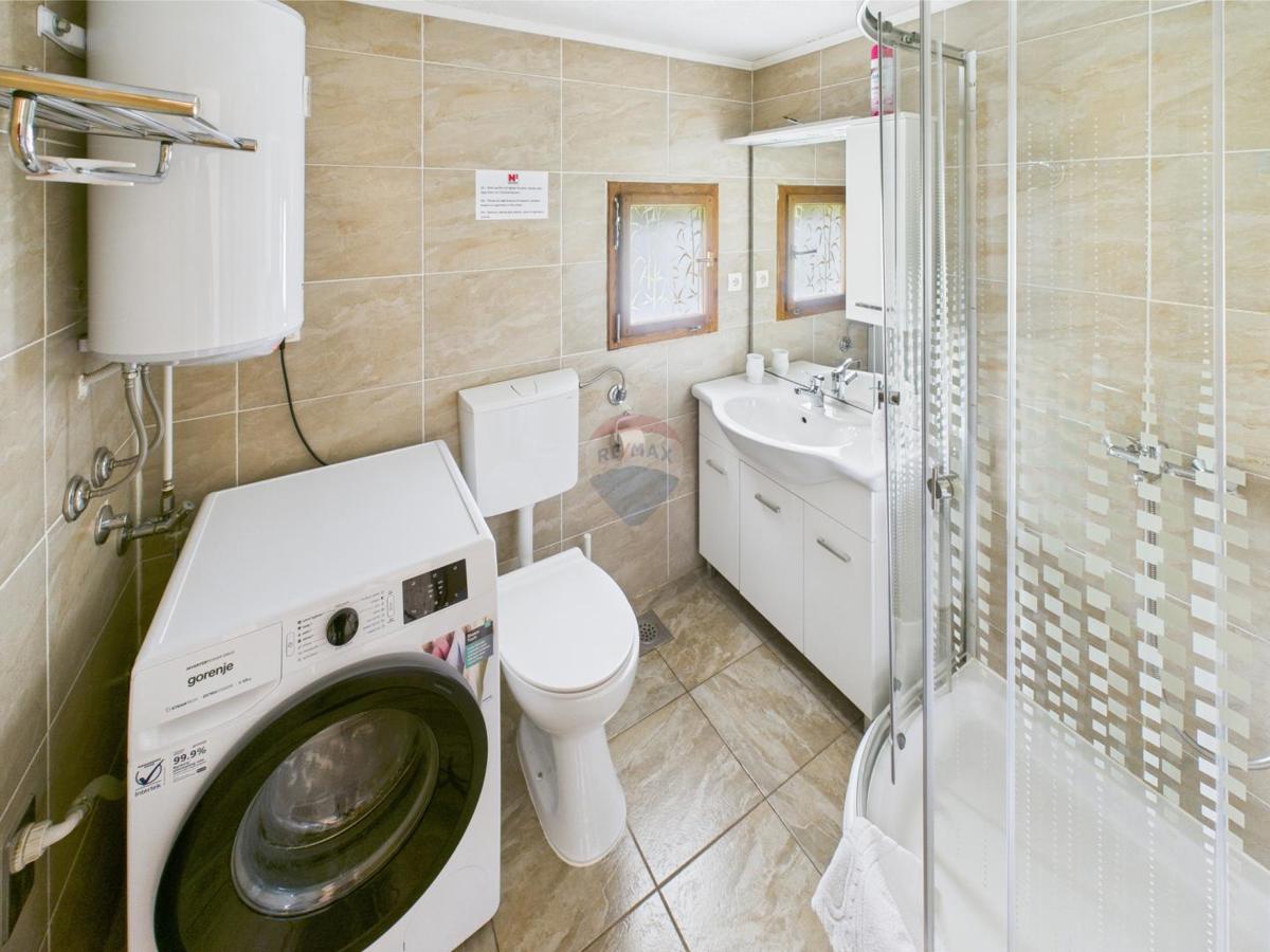 Hiša Centar, Gospić, 290m2