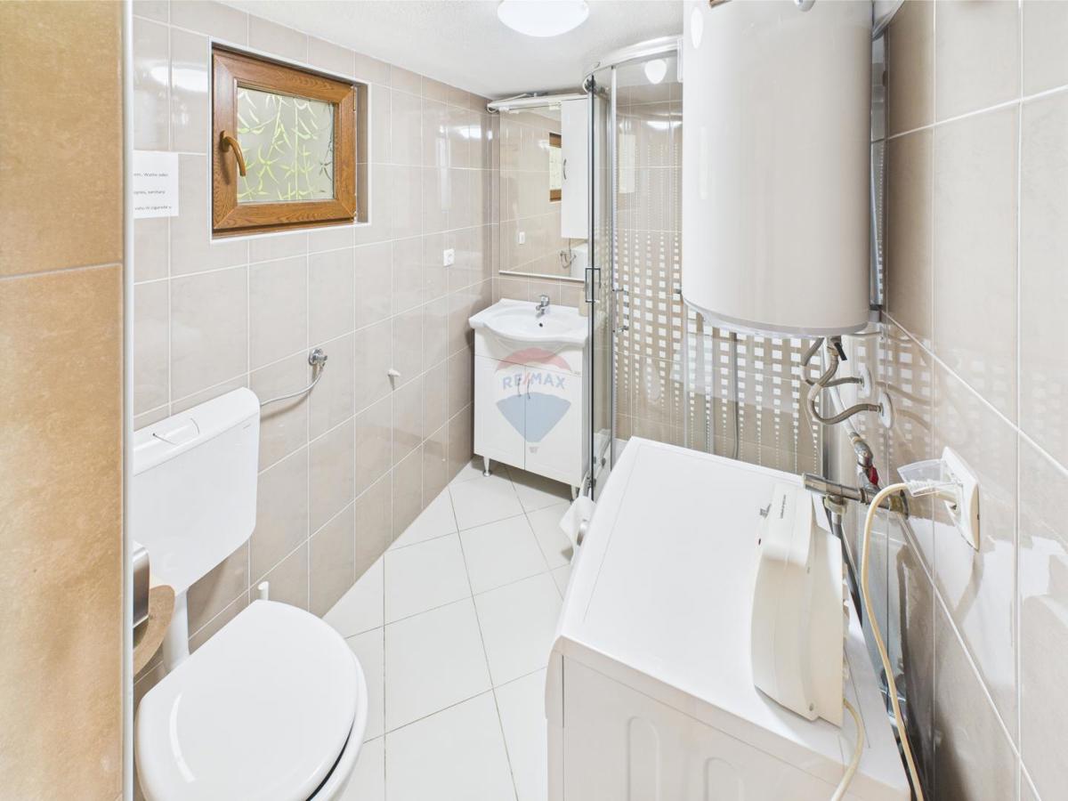 Hiša Centar, Gospić, 290m2