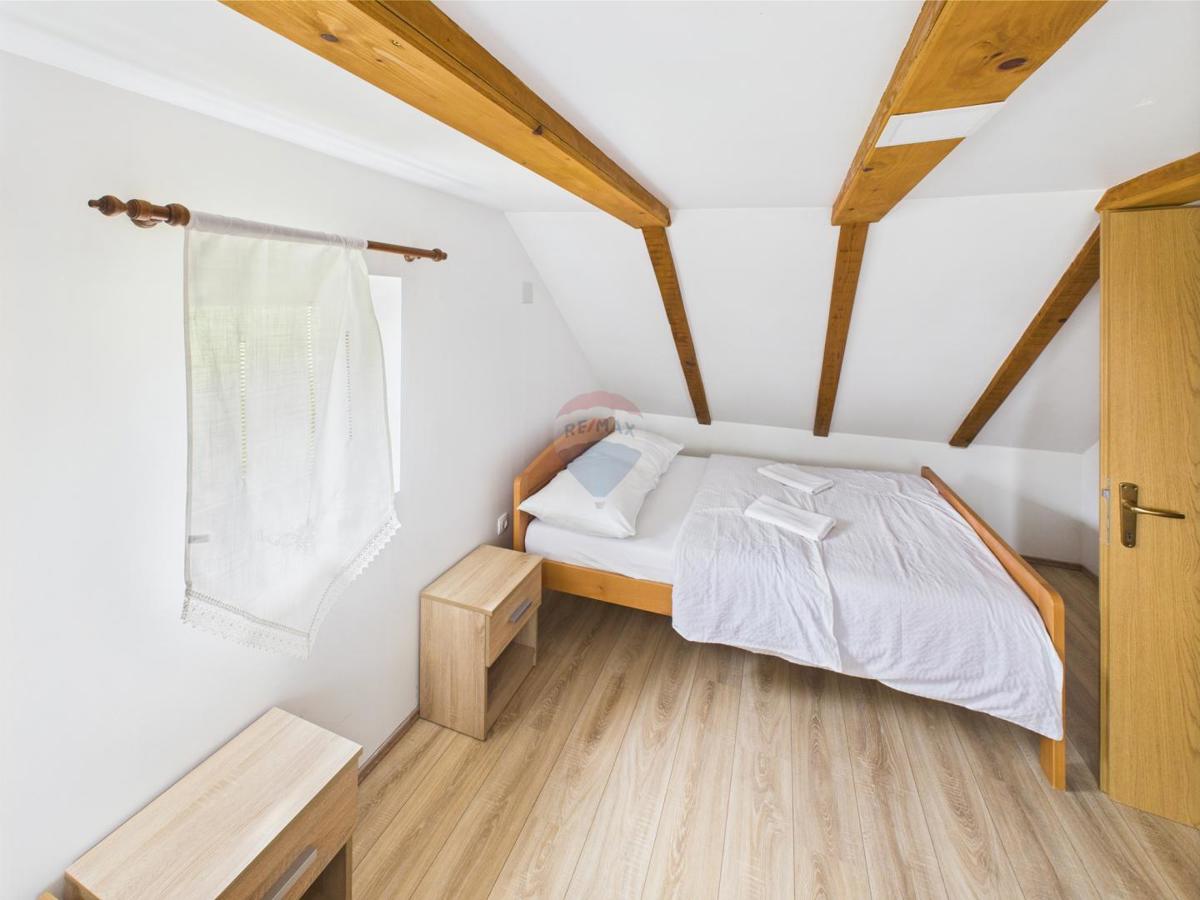 Hiša Centar, Gospić, 290m2