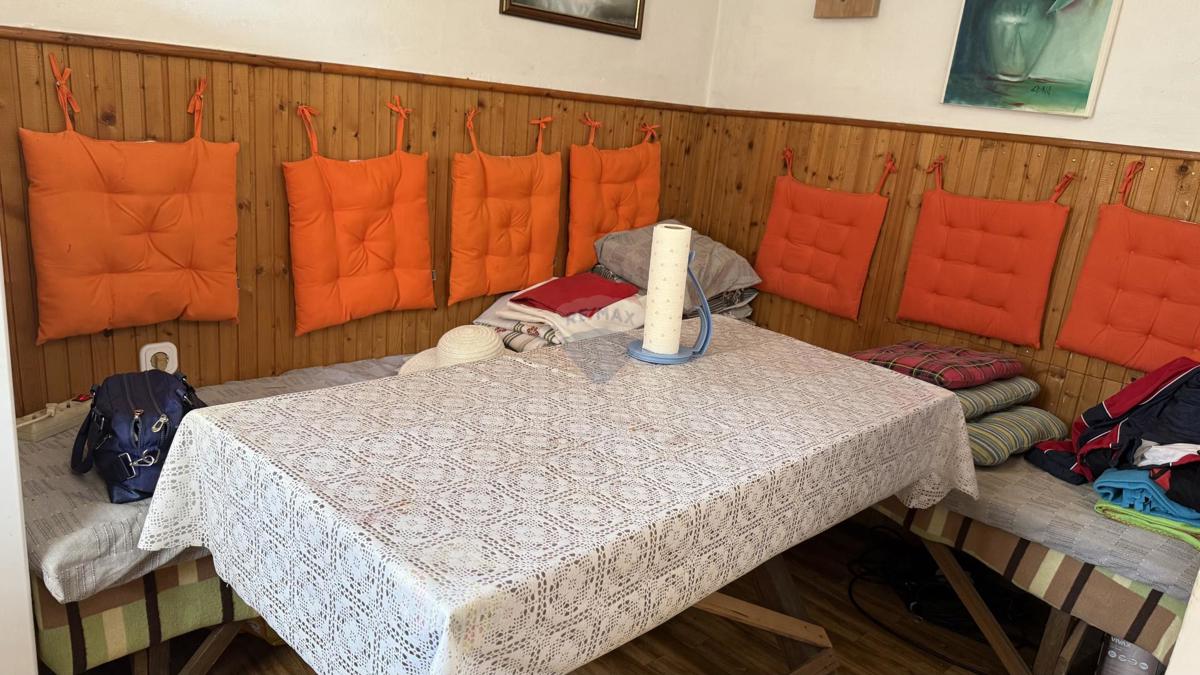 Hiša Pešćenica, Lekenik, 46m2