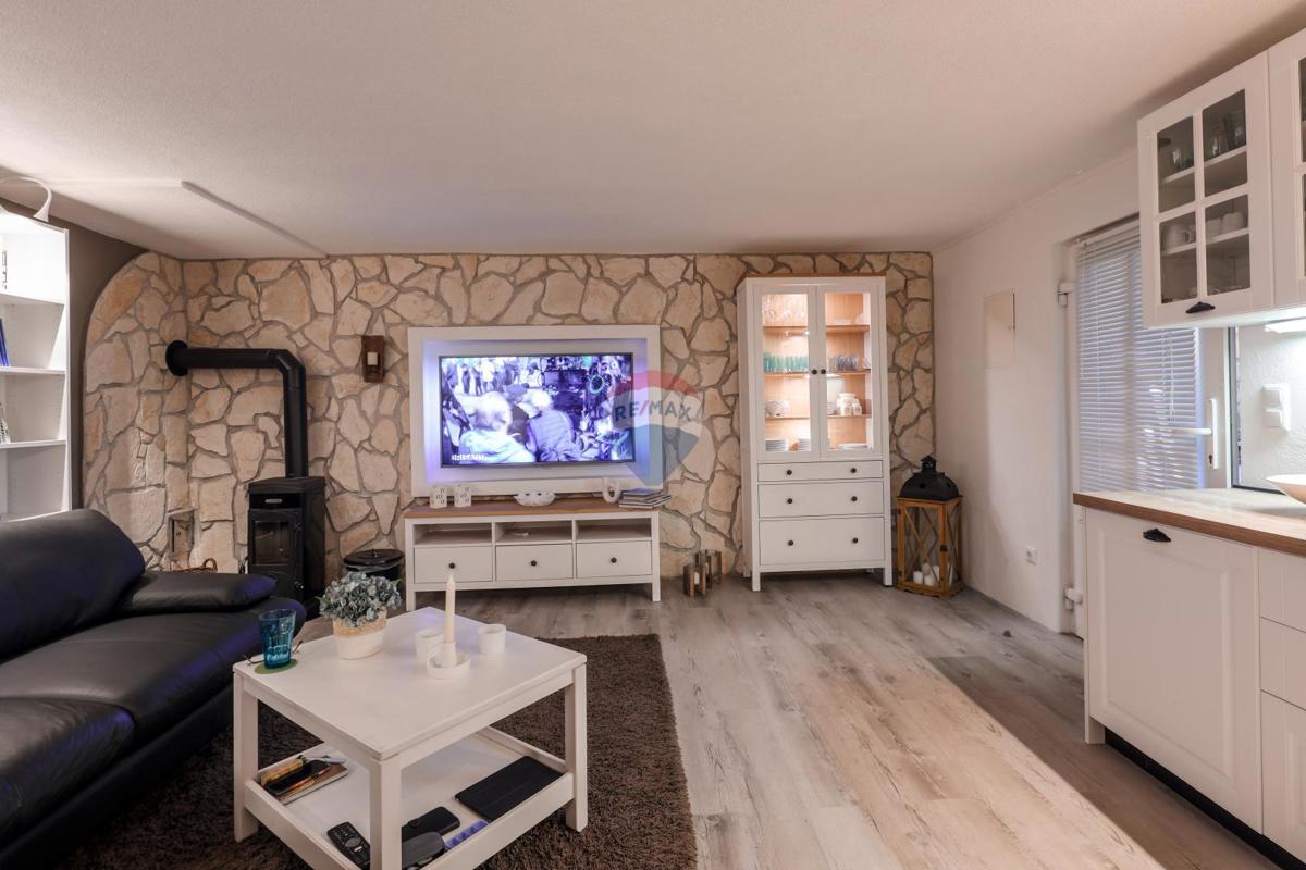 Hiša Klenovica, Novi Vinodolski, 191m2