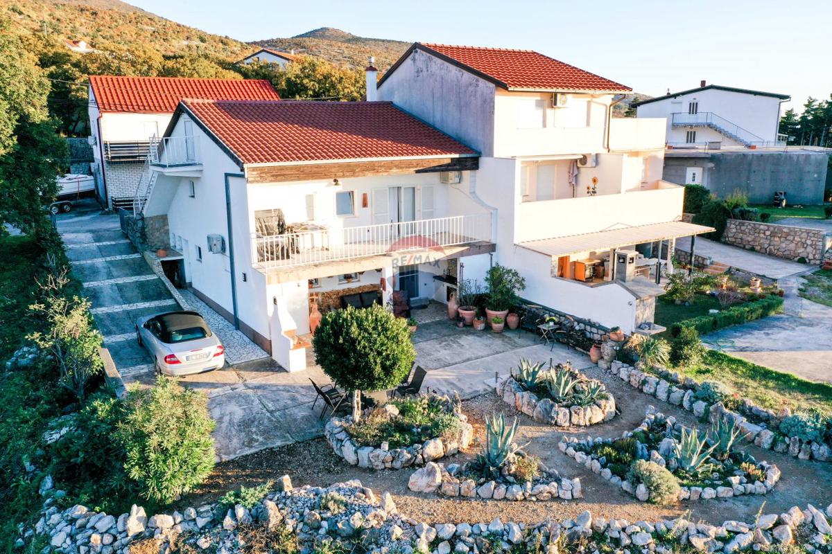 Hiša Klenovica, Novi Vinodolski, 191m2