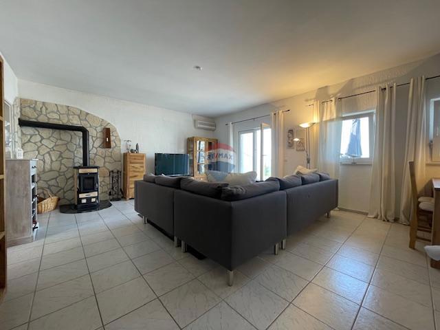 Hiša Klenovica, Novi Vinodolski, 191m2