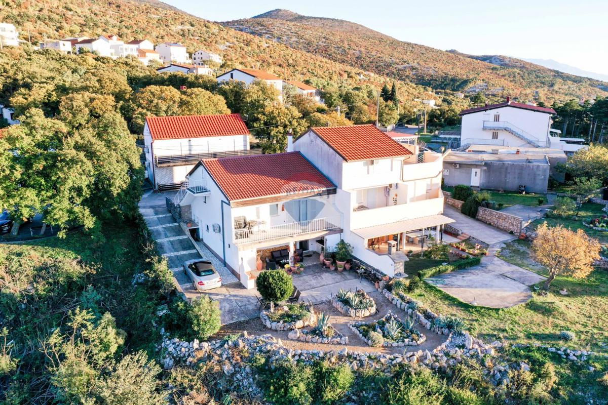 Hiša Klenovica, Novi Vinodolski, 191m2