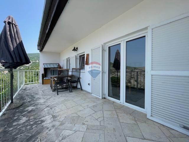 Hiša Klenovica, Novi Vinodolski, 191m2