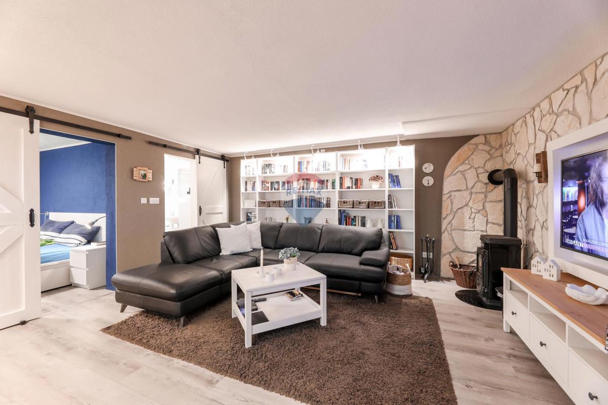 Hiša Klenovica, Novi Vinodolski, 191m2