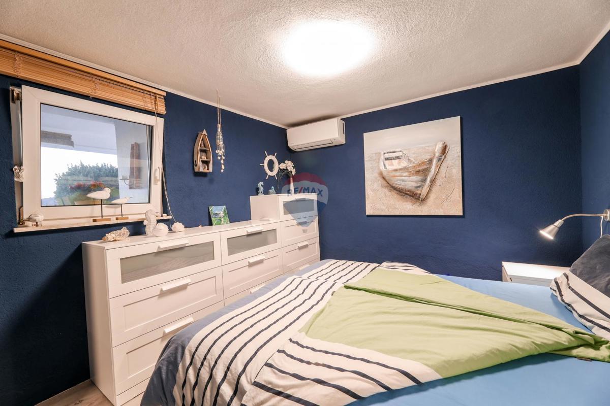 Hiša Klenovica, Novi Vinodolski, 191m2