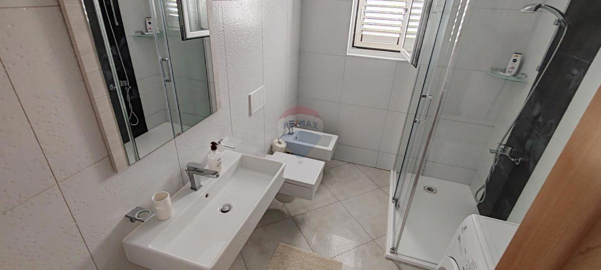 Stanovanje/Apartma Barbat na Rabu, Rab, 95m2