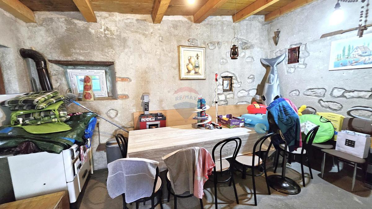 Hiša Brtonigla, 84m2