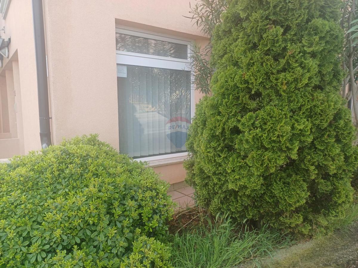 Poslovni prostori Vidikovac, Pula, 137,66m2