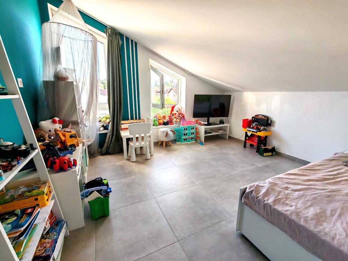 Stanovanje/Apartma Grabrik, Karlovac, 115m2