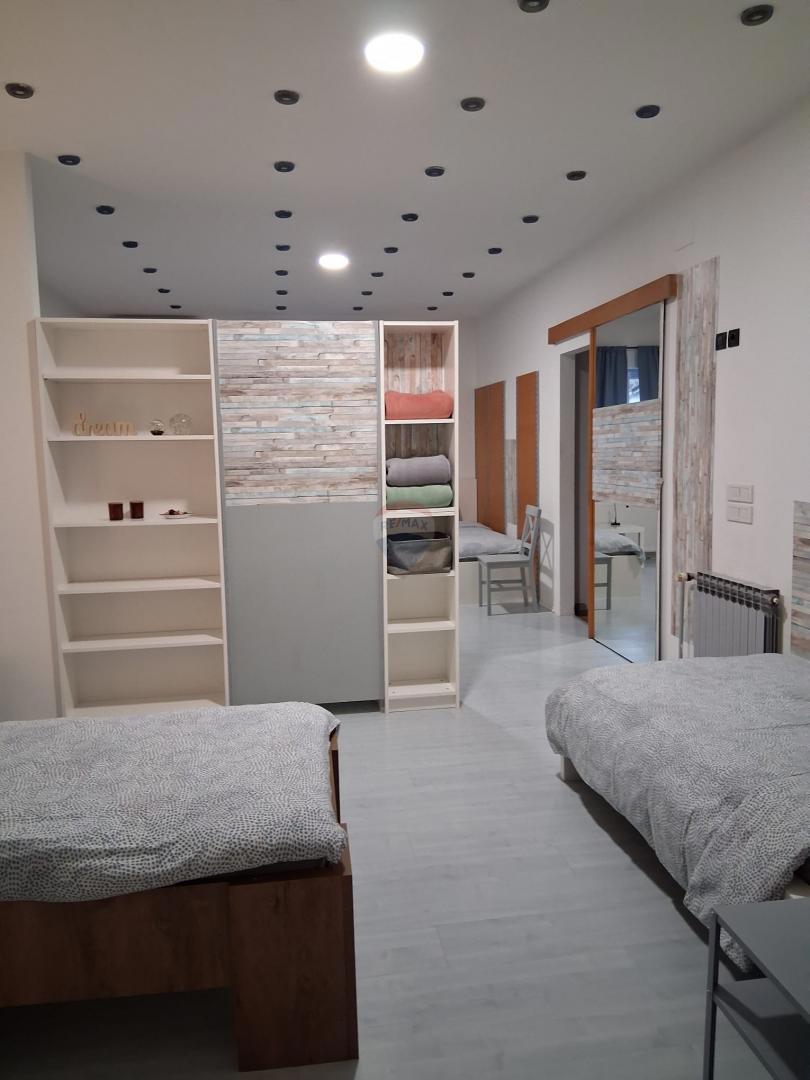 Stanovanje/Apartma Centar, Sisak, 70m2
