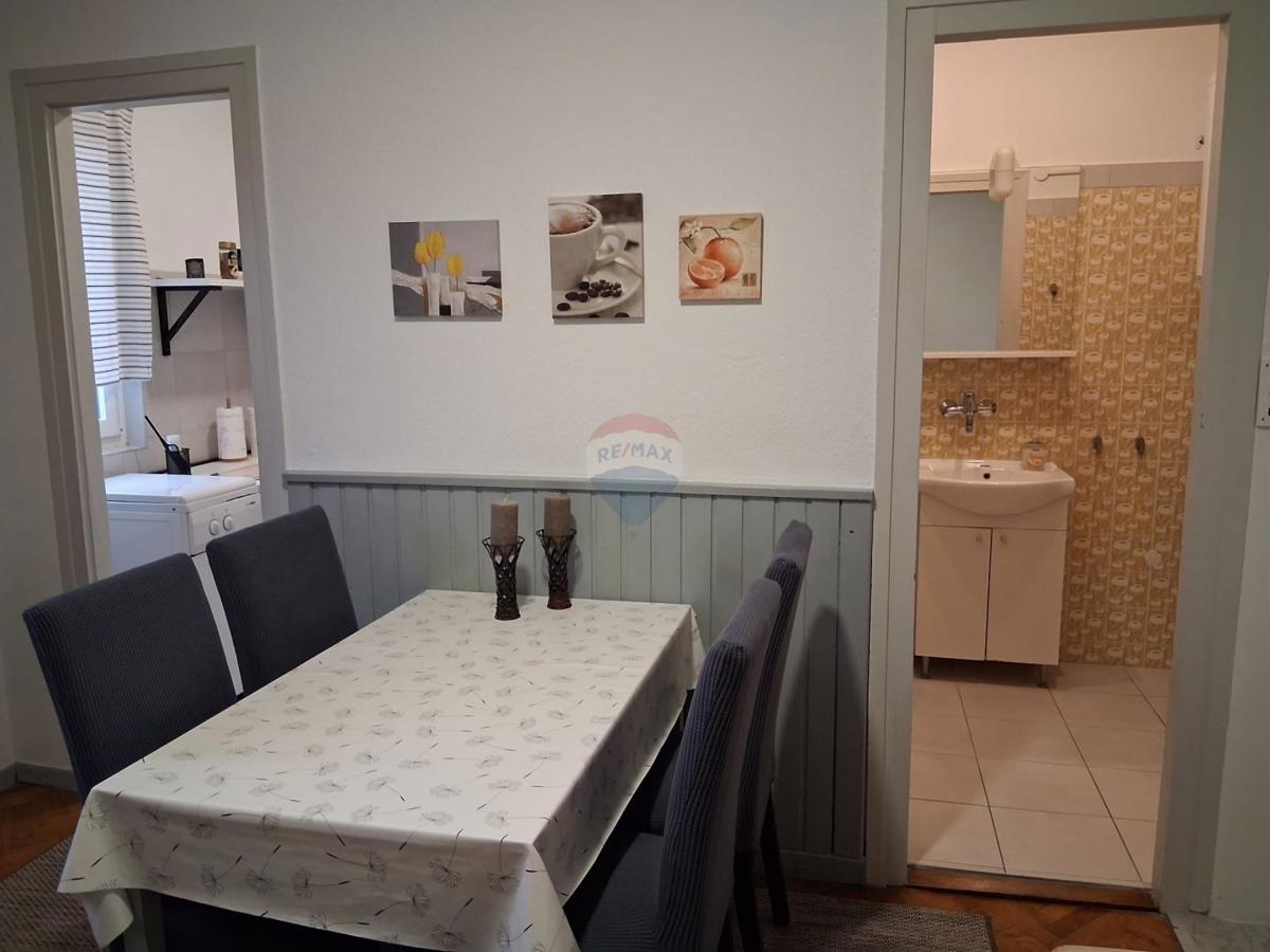 Stanovanje/Apartma Centar, Sisak, 70m2