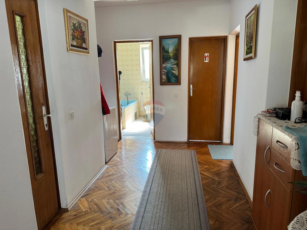 Hiša Centar, Velika Gorica, 470m2