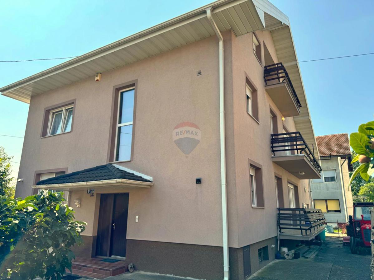 Hiša Centar, Velika Gorica, 470m2