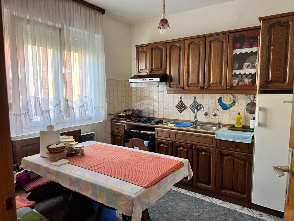 Hiša Centar, Velika Gorica, 470m2