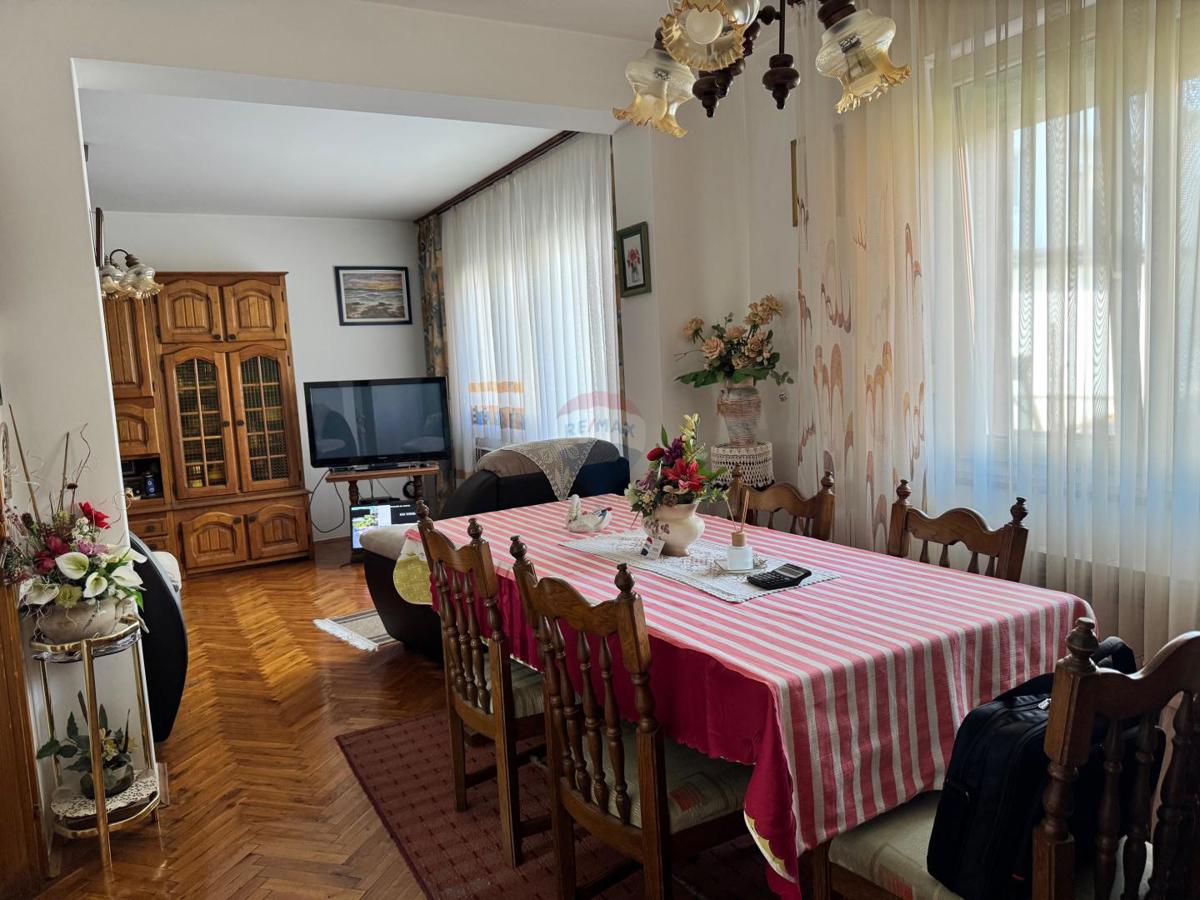 Hiša Centar, Velika Gorica, 470m2