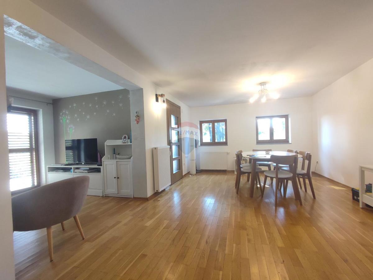 Hiša Cerovac Vukmanićki, Karlovac - Okolica, 130m2