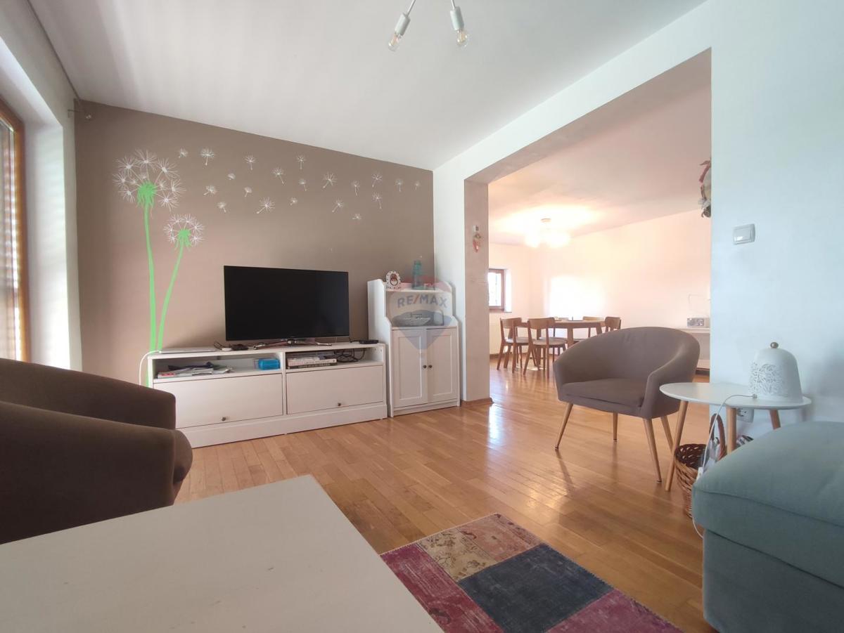 Hiša Cerovac Vukmanićki, Karlovac - Okolica, 130m2