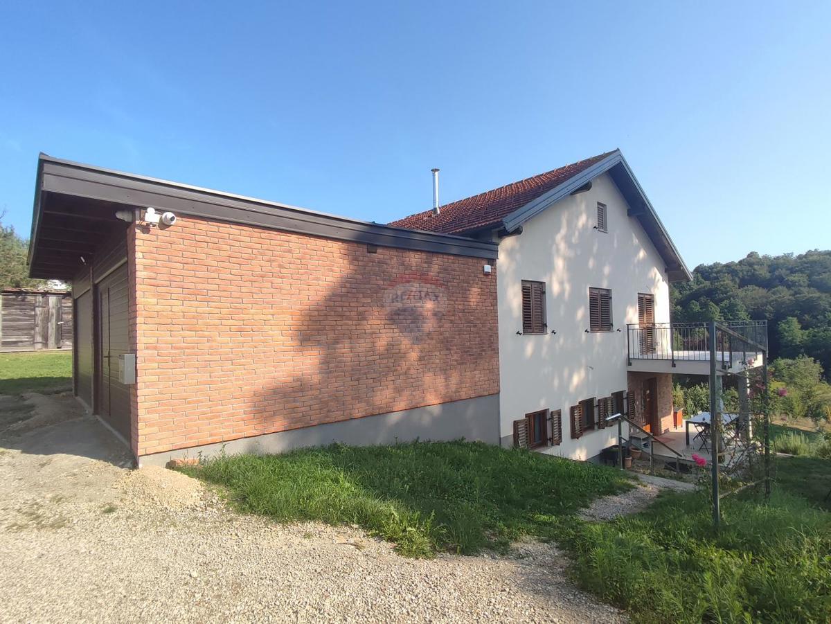 Hiša Cerovac Vukmanićki, Karlovac - Okolica, 130m2