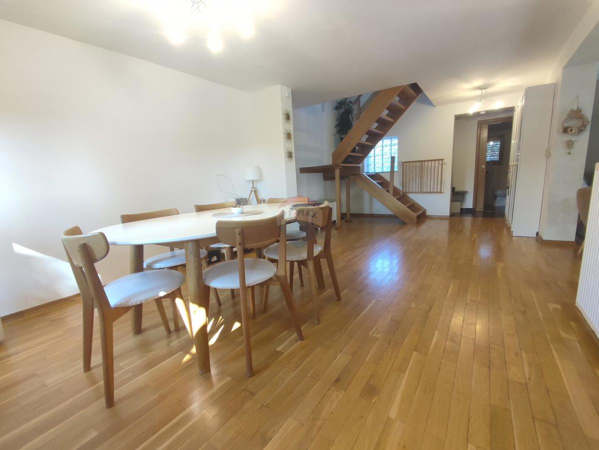 Hiša Cerovac Vukmanićki, Karlovac - Okolica, 130m2