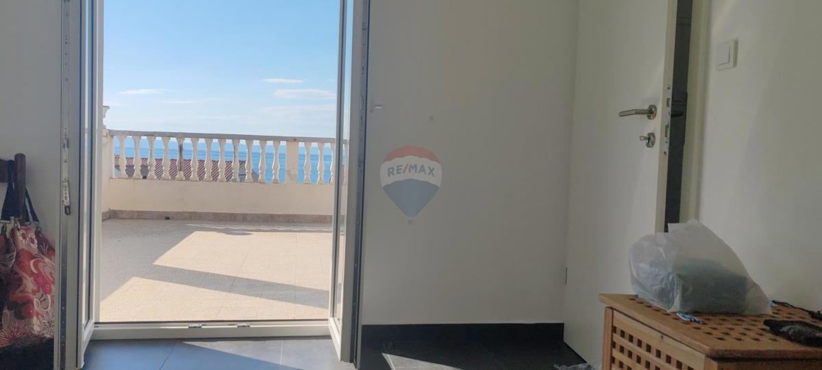 Hiša Kampor, Rab, 220m2