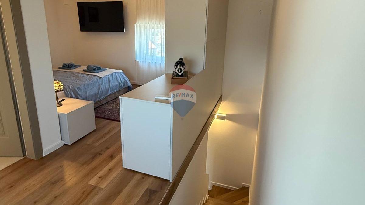 Hiša Novigrad, 135m2