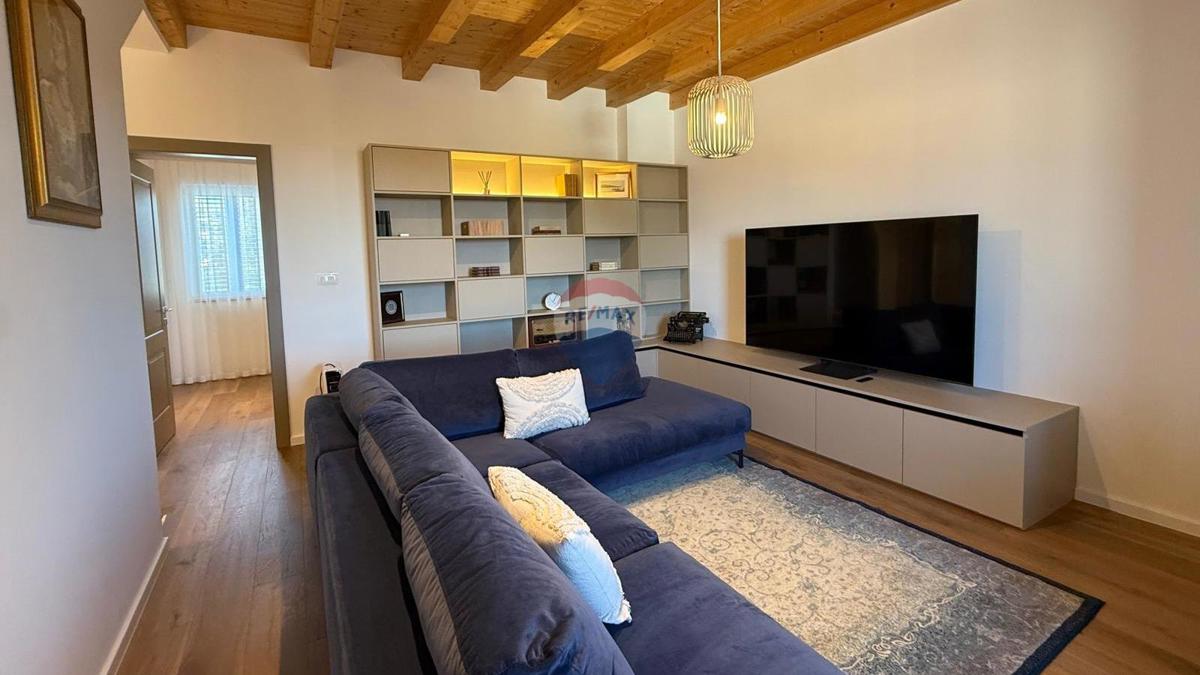 Hiša Novigrad, 135m2