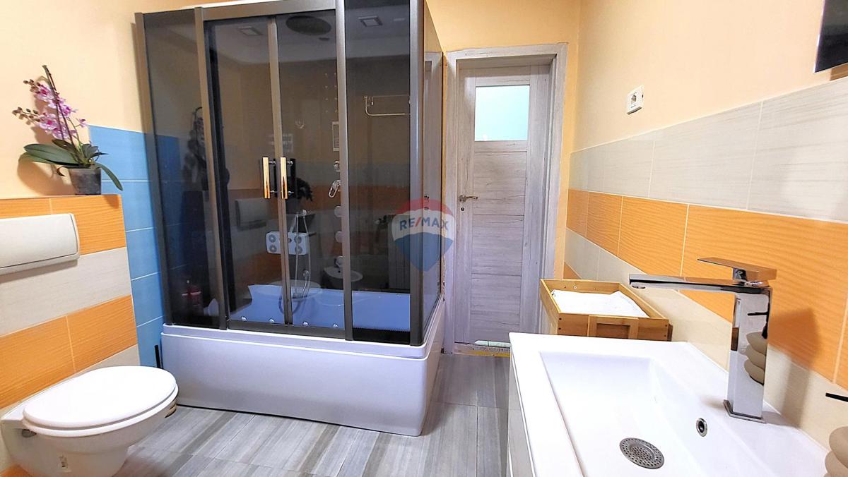 Stanovanje/Apartma Kaštel, Buje, 140,19m2