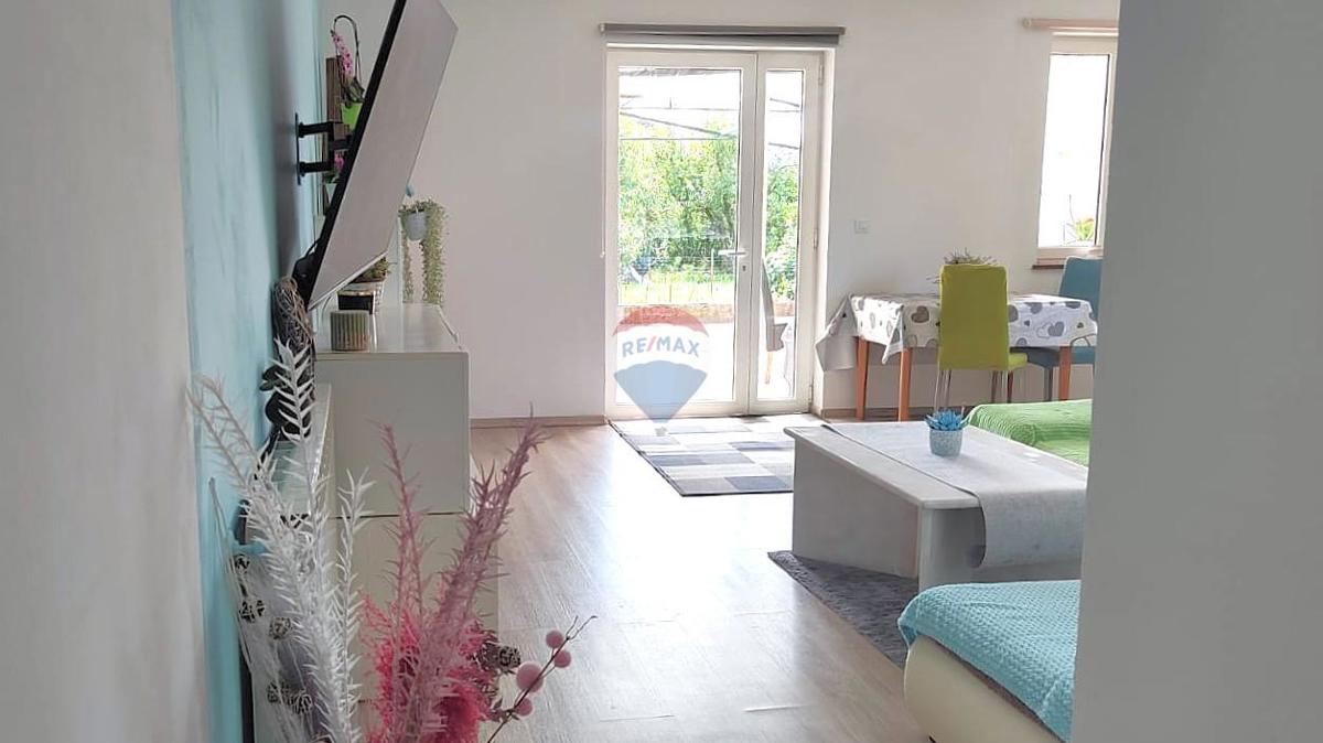 Stanovanje/Apartma Kaštel, Buje, 140,19m2