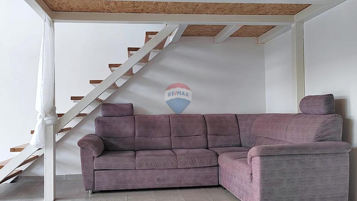 Stanovanje/Apartma Kaštel, Buje, 140,19m2