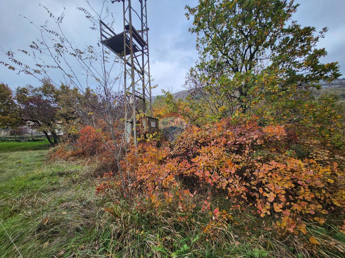 Stavbno zemljišče Stanica Roč, Buzet, 4.848m2