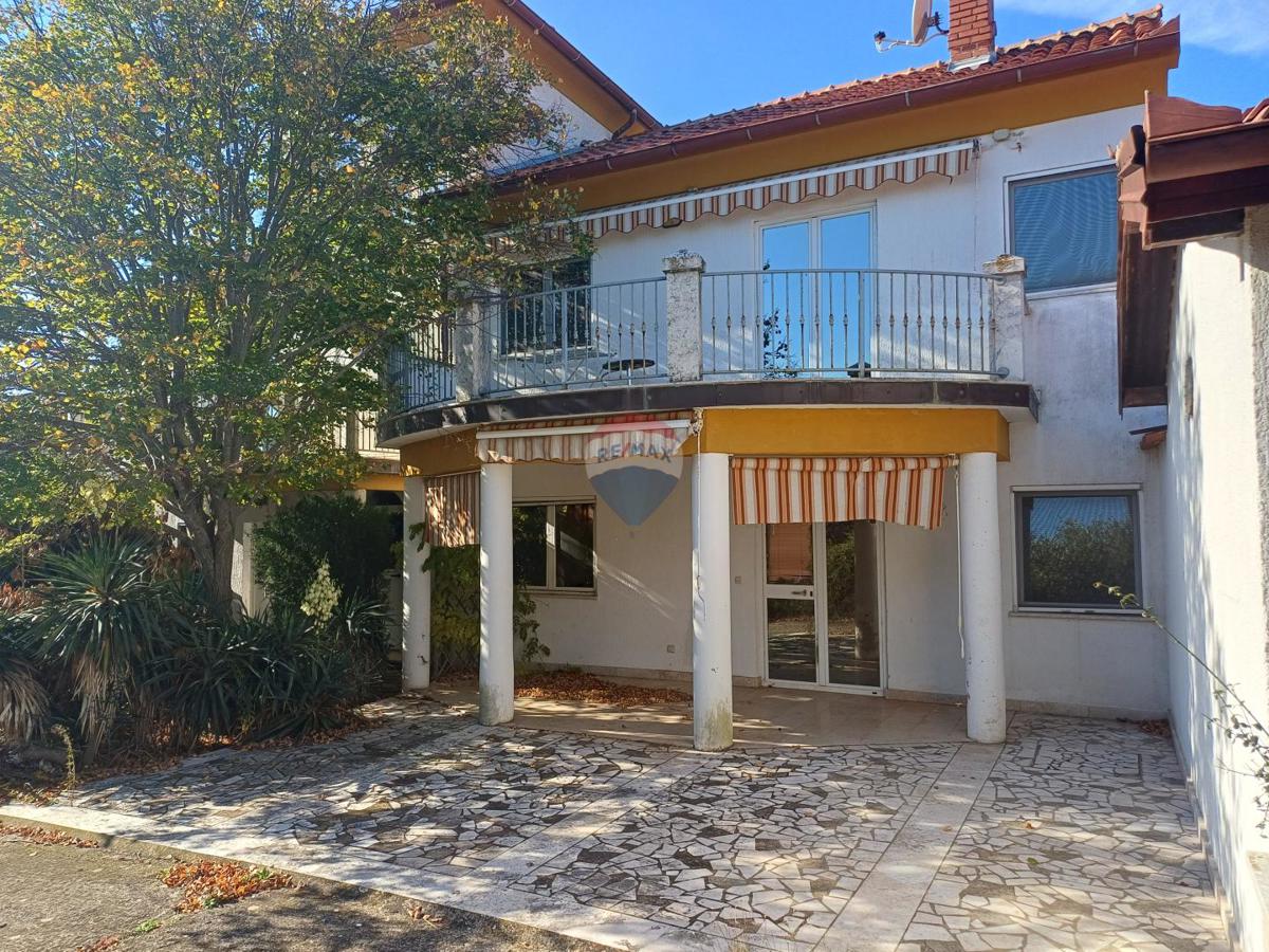 Hiša Pomer, Medulin, 300m2