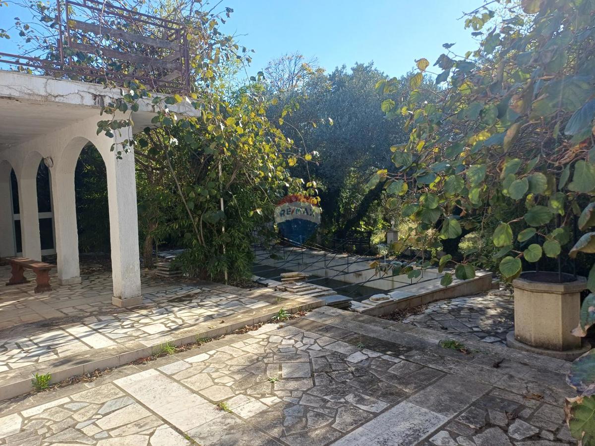 Hiša Pomer, Medulin, 300m2