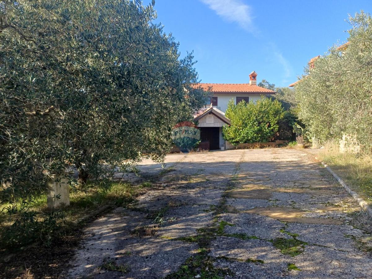 Hiša Pomer, Medulin, 300m2