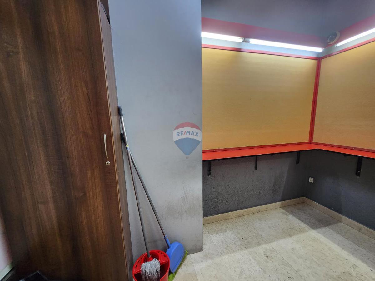 Poslovni prostori Turnić, Rijeka, 9,10m2