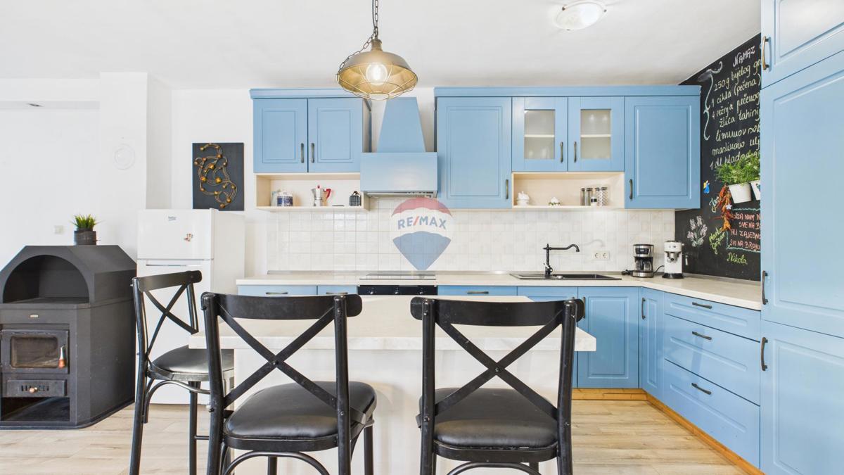 Novi Vinodolski – Dvosobno stanovanje blizu marine