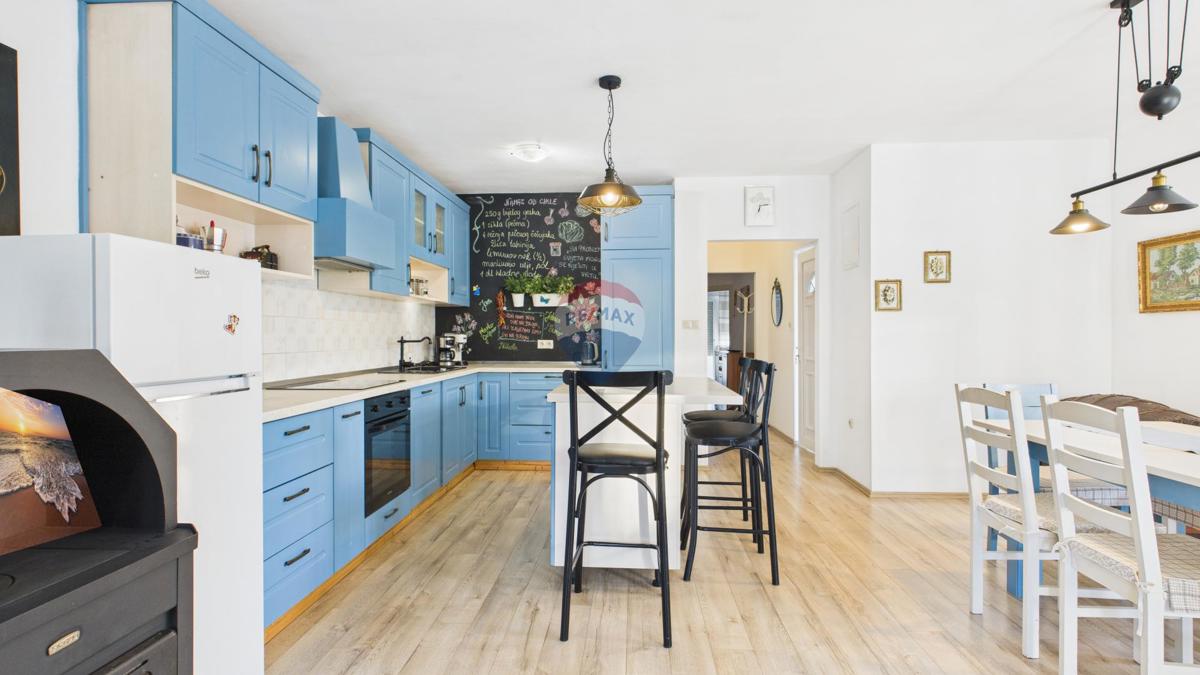 Novi Vinodolski – Dvosobno stanovanje blizu marine