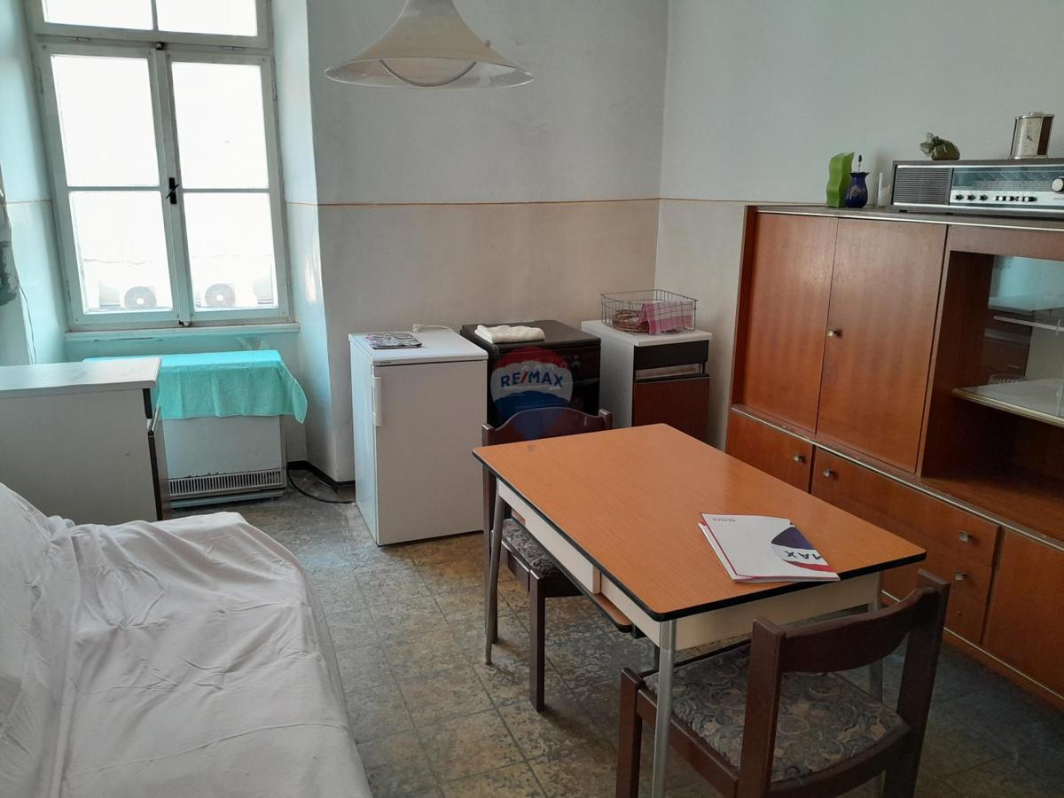 Stanovanje/Apartma Centar, Pula, 73,54m2