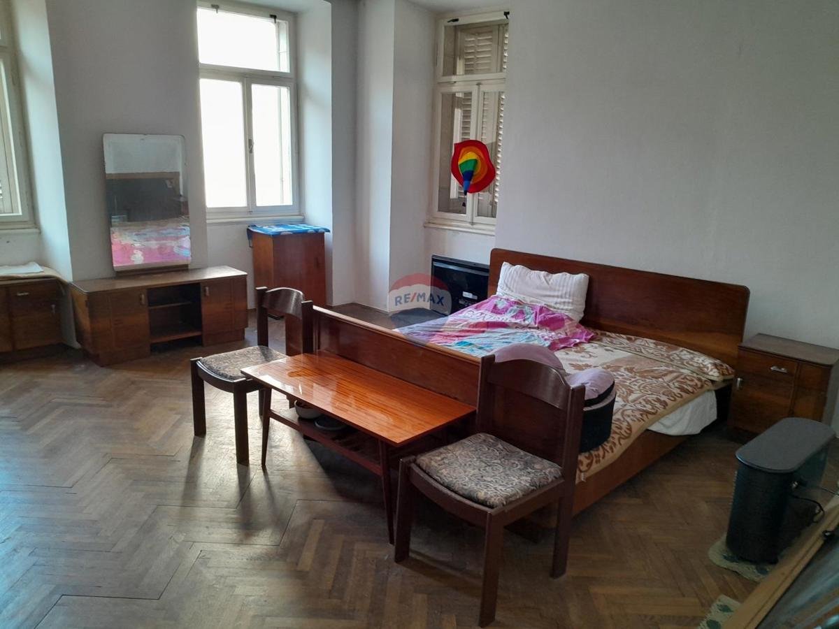 Stanovanje/Apartma Centar, Pula, 73,54m2