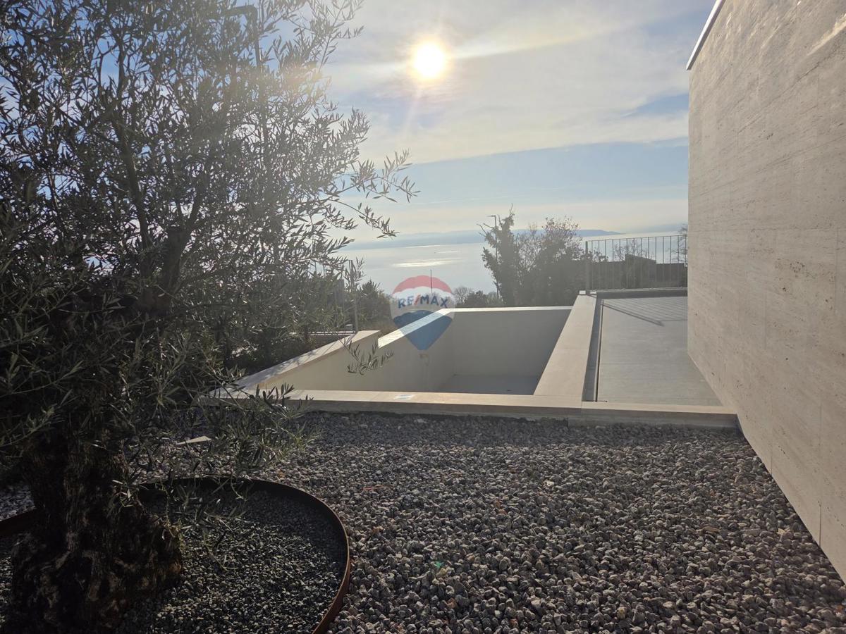 Stanovanje/Apartma Rožići, Kostrena, 305m2