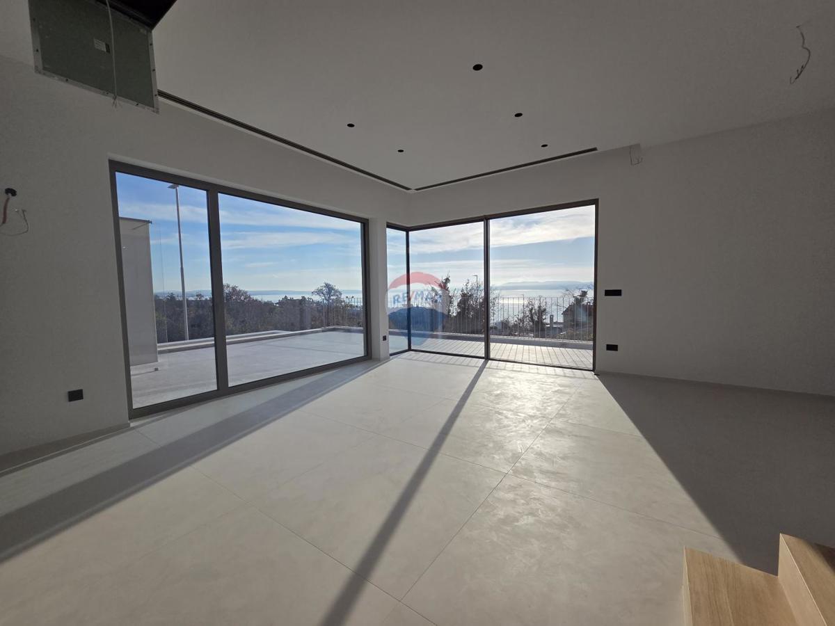 Stanovanje/Apartma Rožići, Kostrena, 305m2