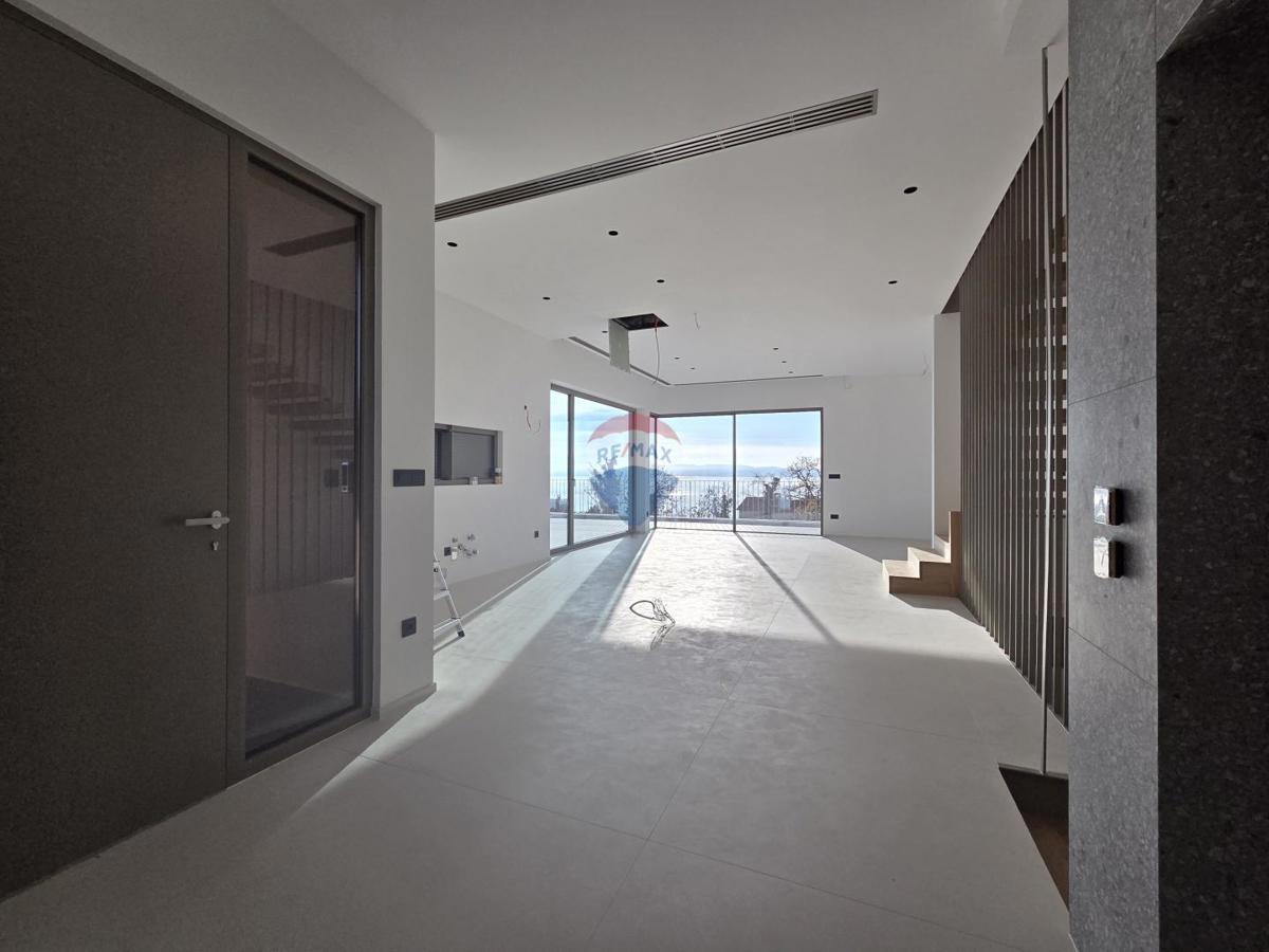 Stanovanje/Apartma Rožići, Kostrena, 305m2