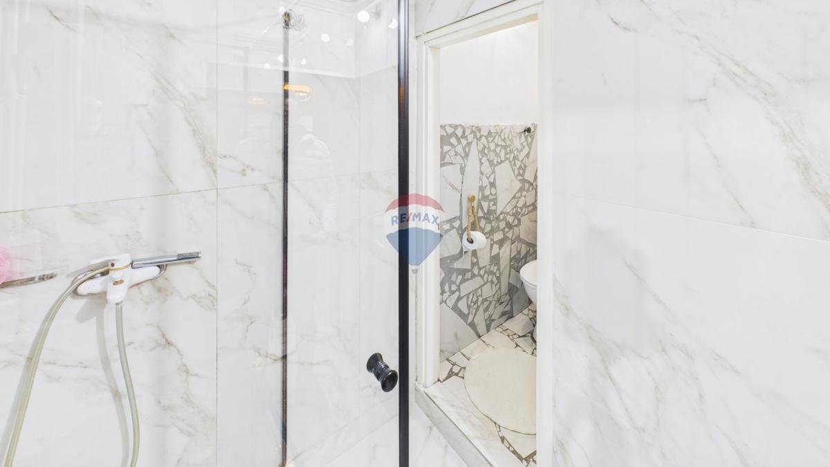 Hiša Radoboj, 650m2