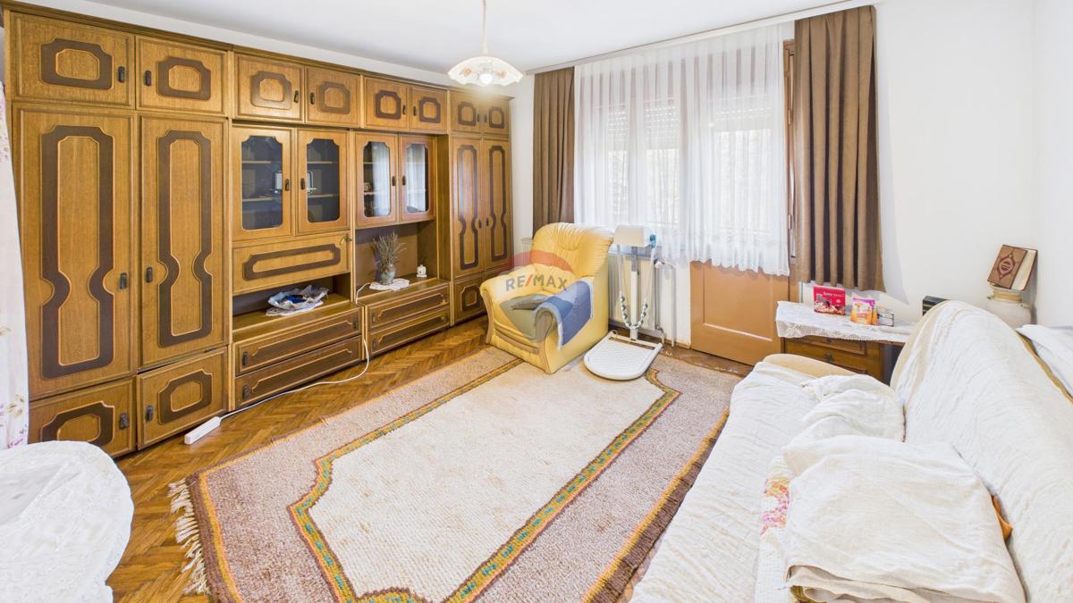 Hiša Radoboj, 650m2