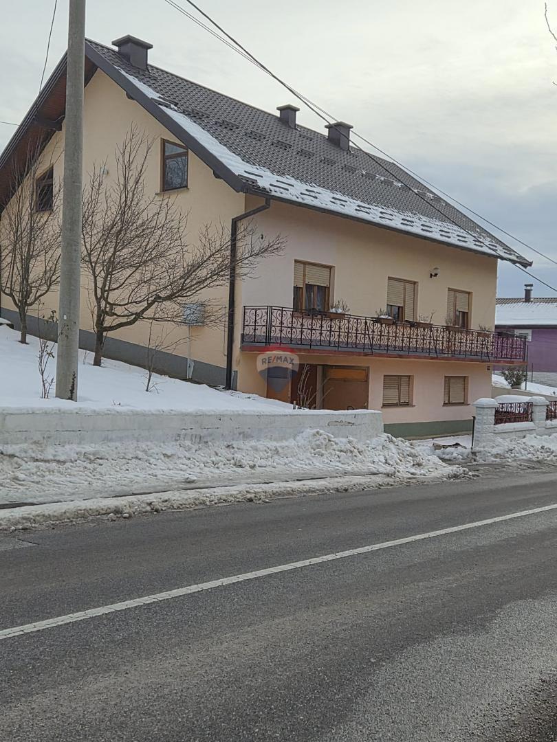 Hiša Radoboj, 650m2