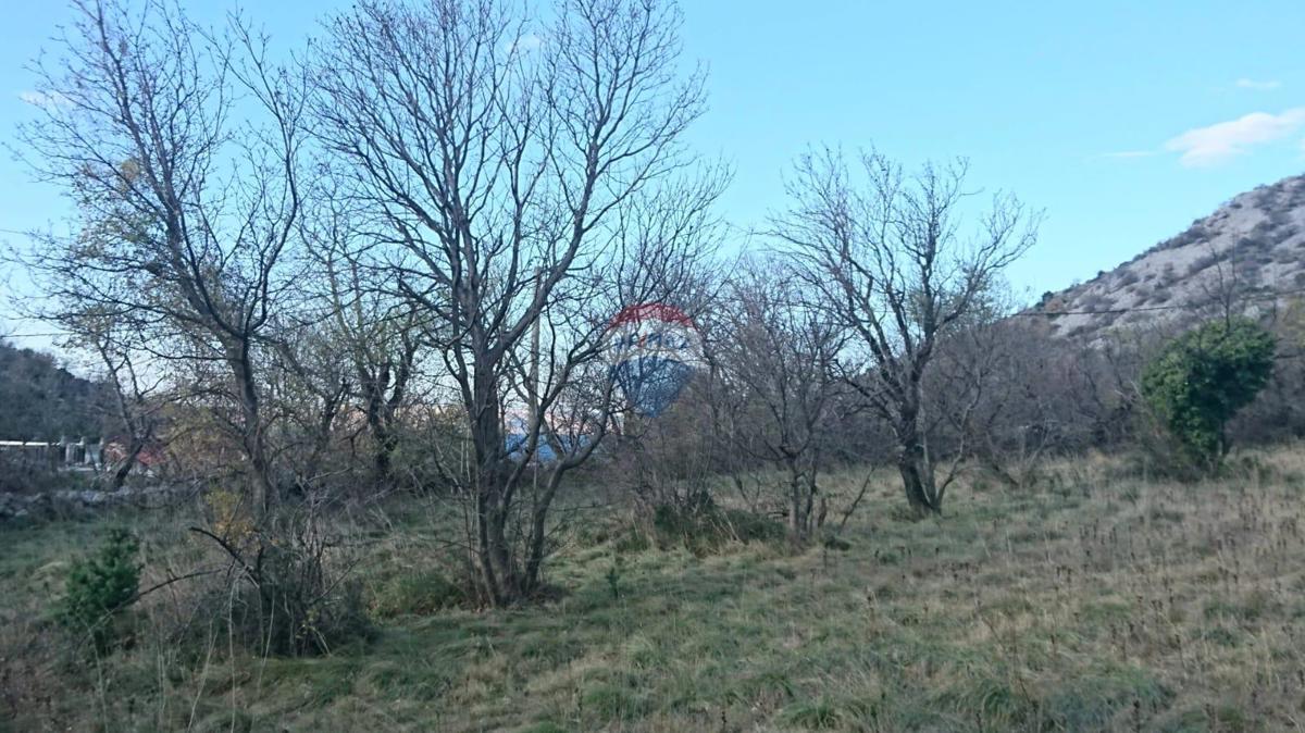 Stavbno zemljišče Karlobag, 1.495m2